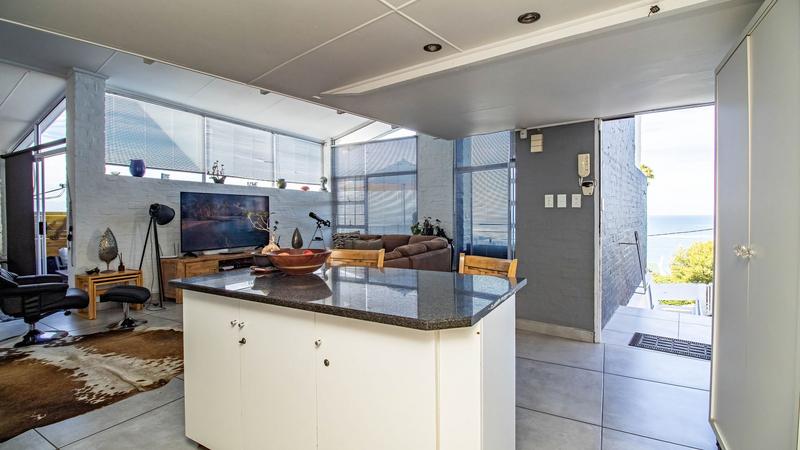 7 Bedroom Property for Sale in Santos Bay Western Cape